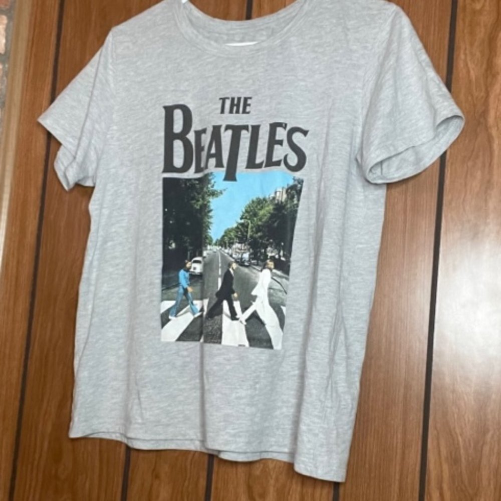 grey beetles tee shirt size youth medium